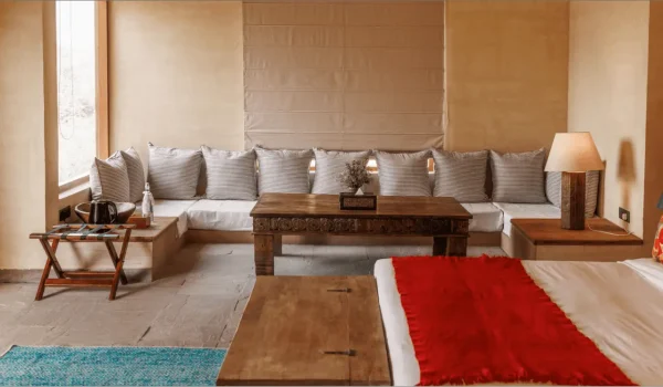 Khet Niwas suite bedroom and day bed